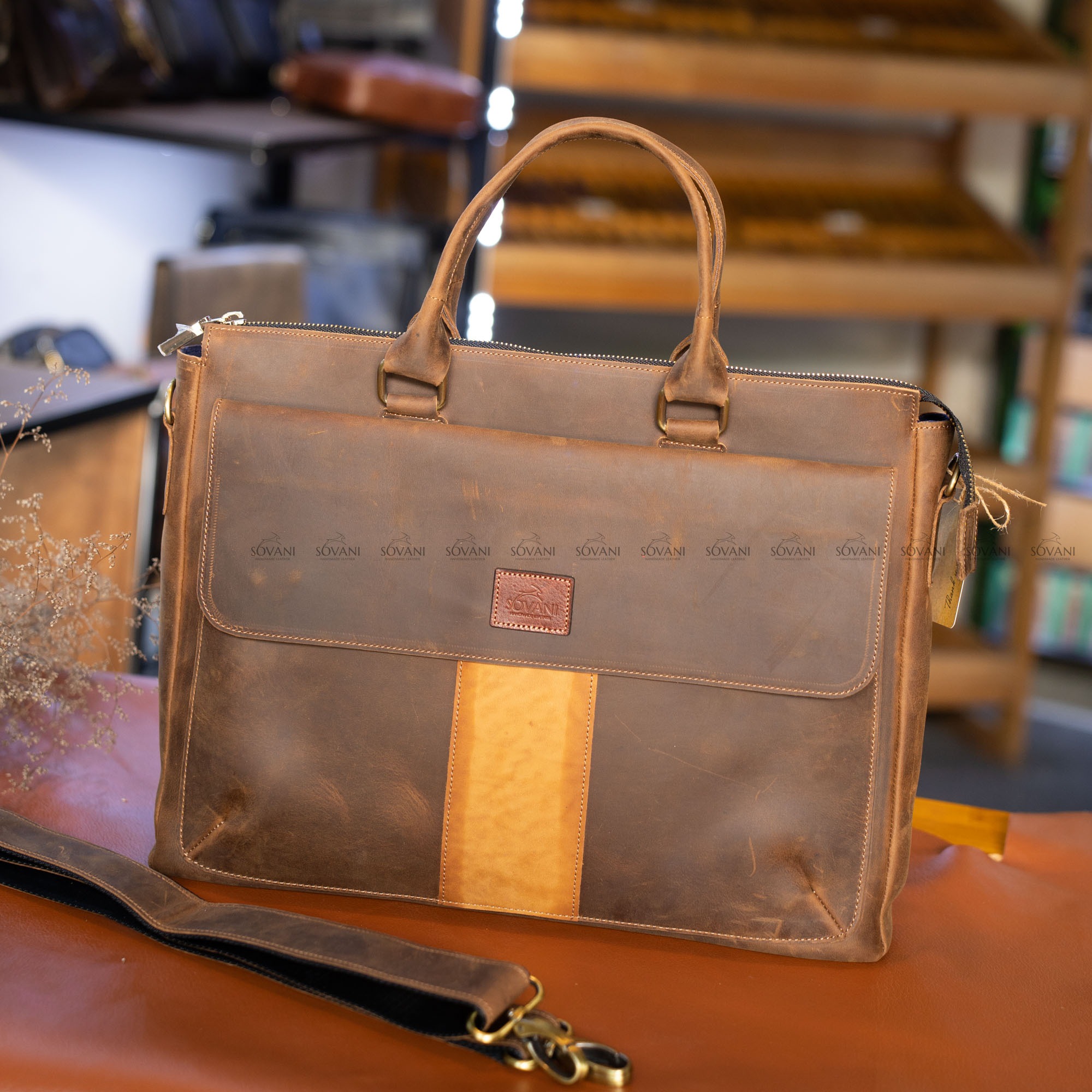 Sovani Leather | Trang chủ Cặp da đựng laptop Crazy Horse 14 inch – kiểu ngang, phong cách retro, có dây đeo vai
